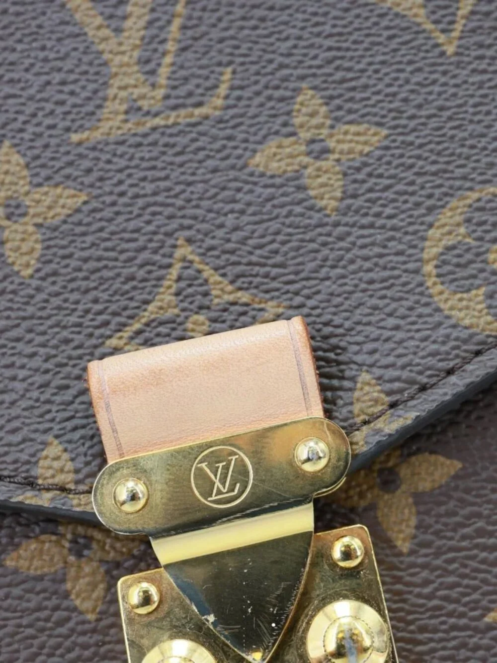 Louis Vuitton Metis Pochette Monogram Canvas Crossbody Bag Brown